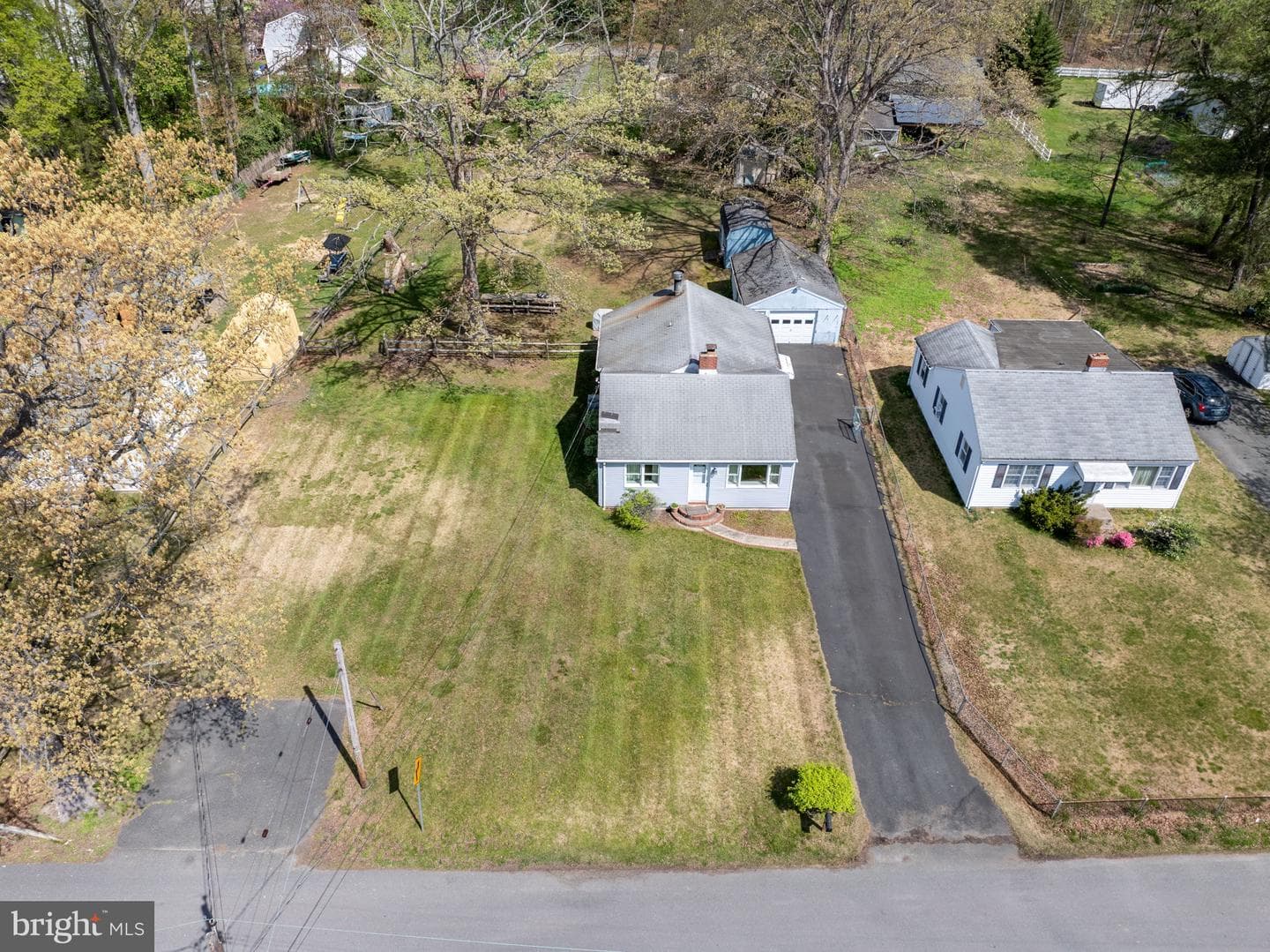 11208 Beach Road photo 28