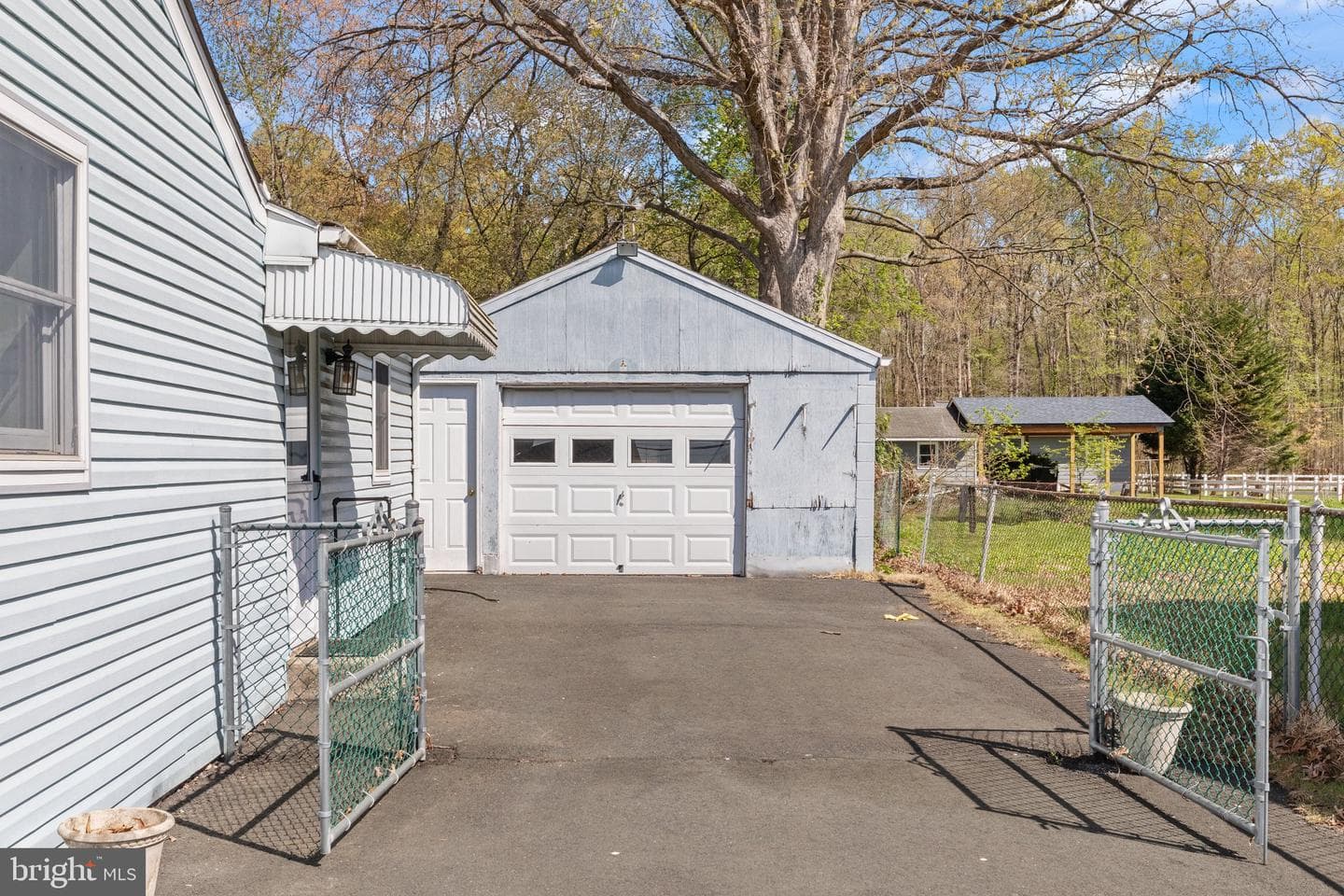 11208 Beach Road photo 4