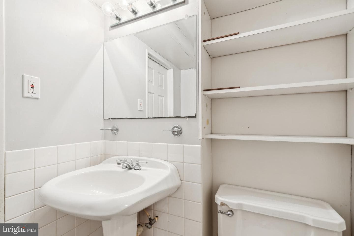 1812 Wildwood Avenue photo 49
