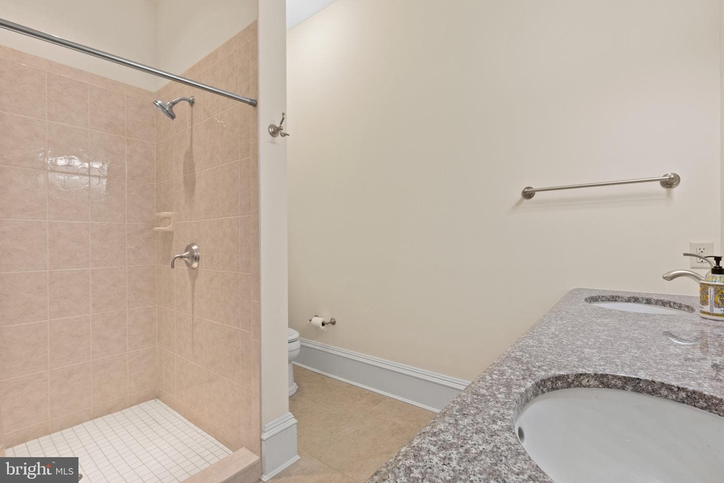 14815 Dover Road photo 62