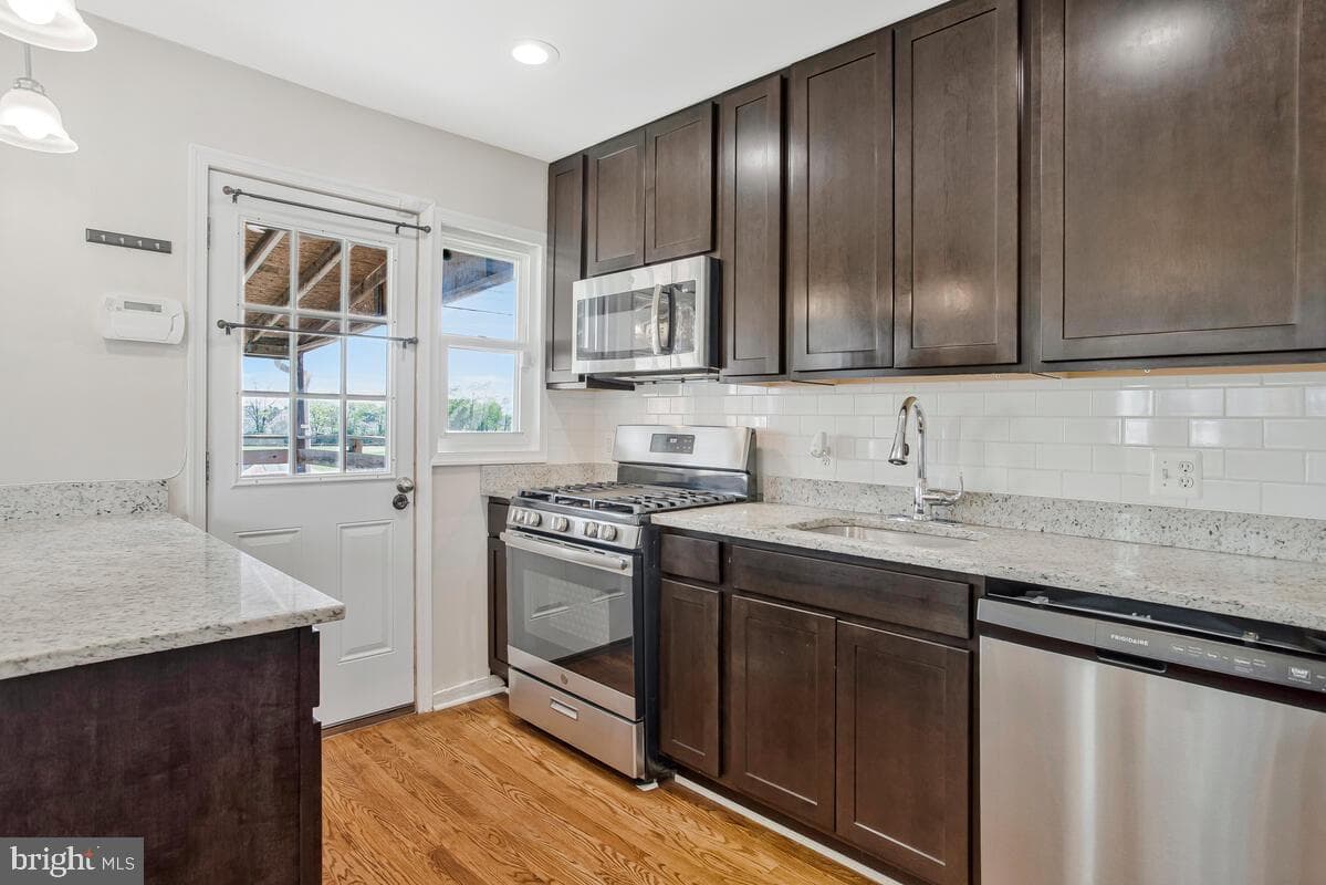 8352 Kavanagh Road photo 11