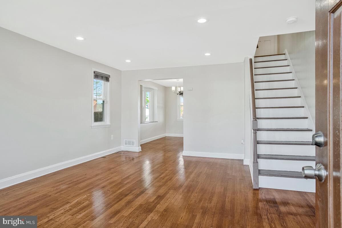 8352 Kavanagh Road photo 5