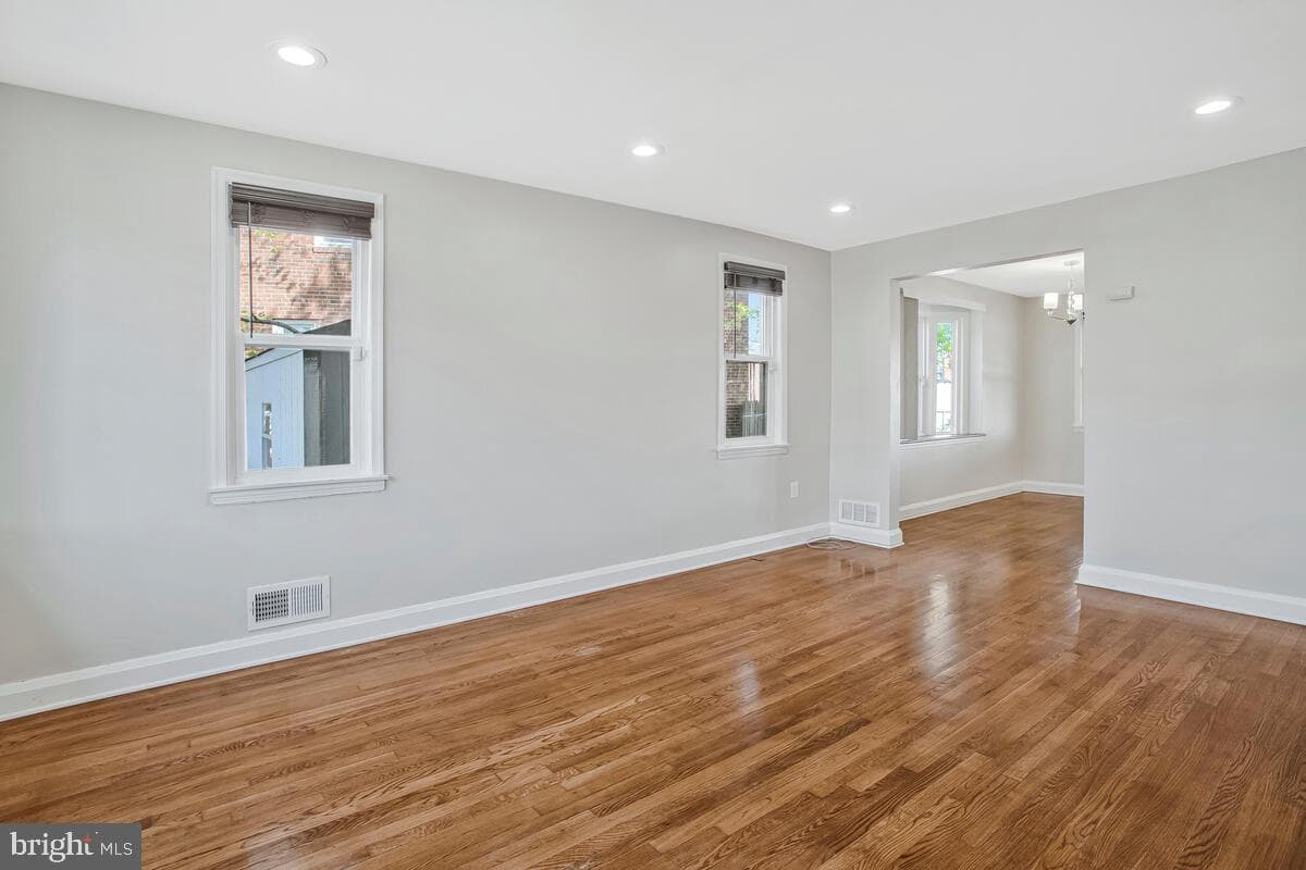 8352 Kavanagh Road photo 6