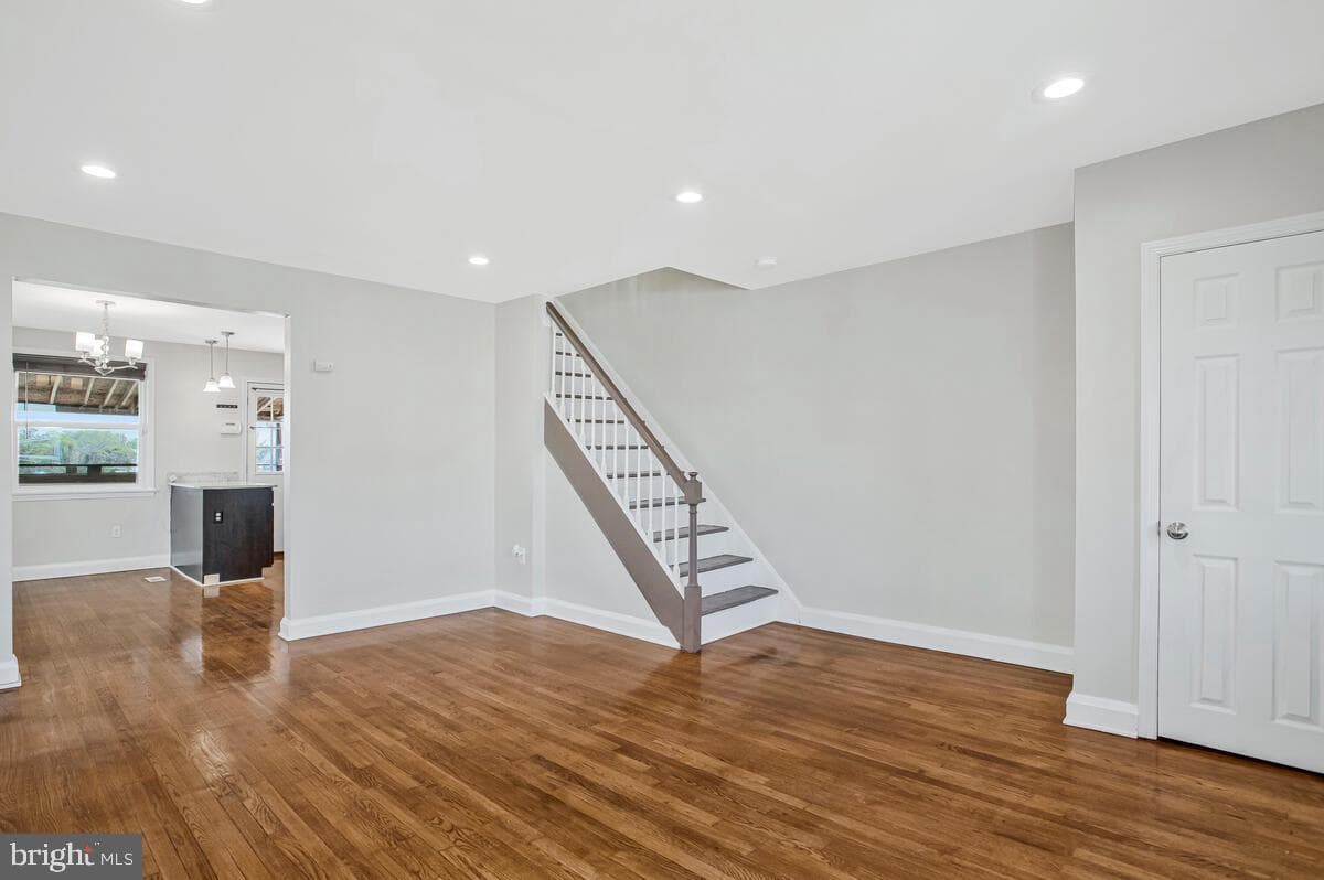 8352 Kavanagh Road photo 7