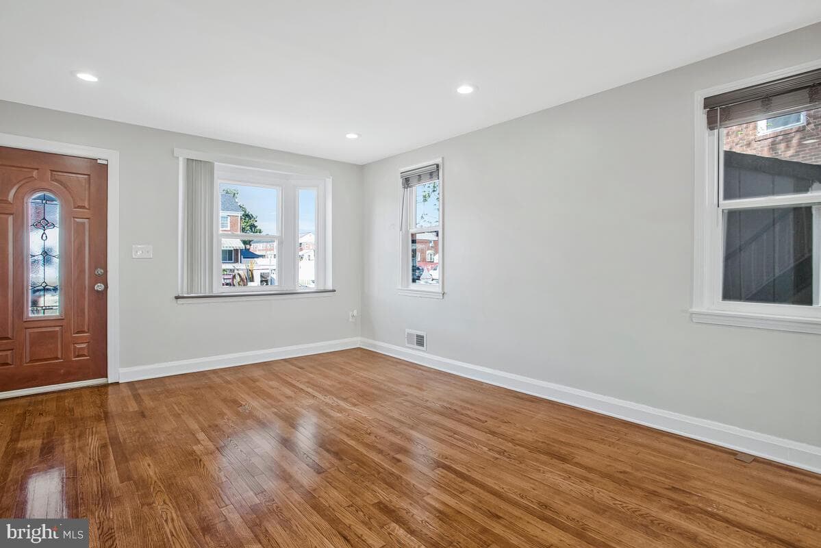 8352 Kavanagh Road photo 9
