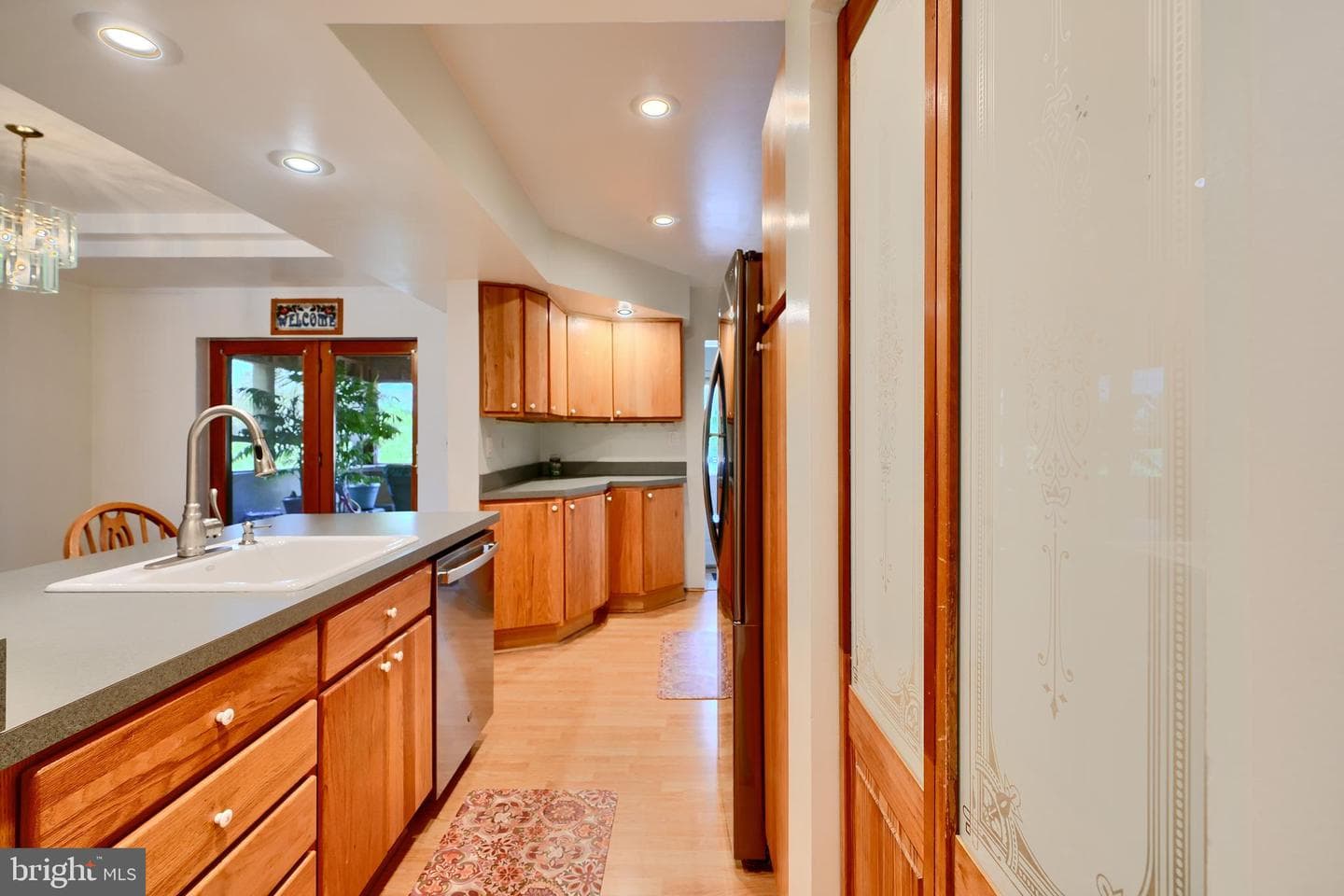 6736 Woodley Road photo 15