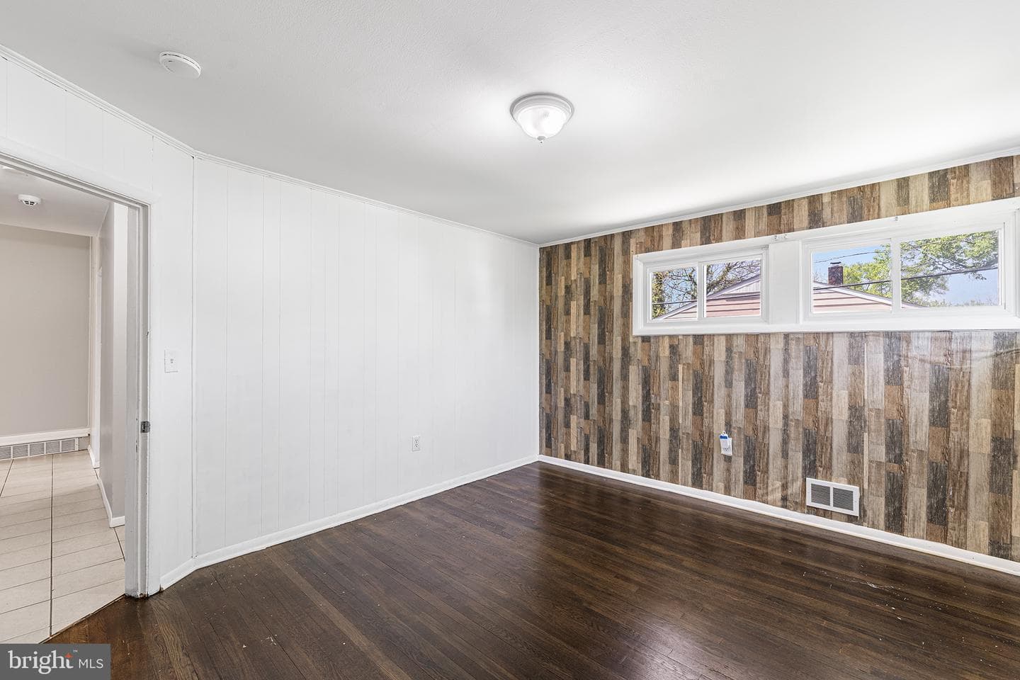 7006 Paris Road photo 14