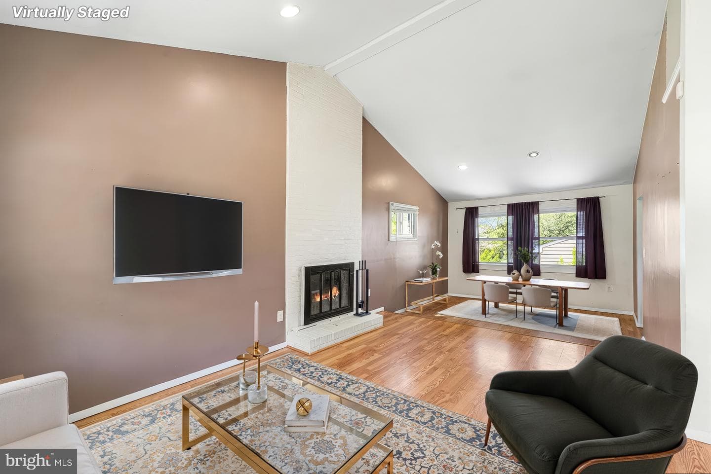 7006 Paris Road photo 4
