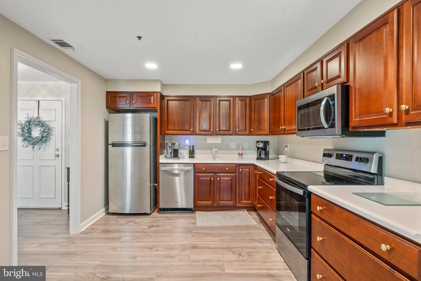 1 Southerly Court #404 photo 8