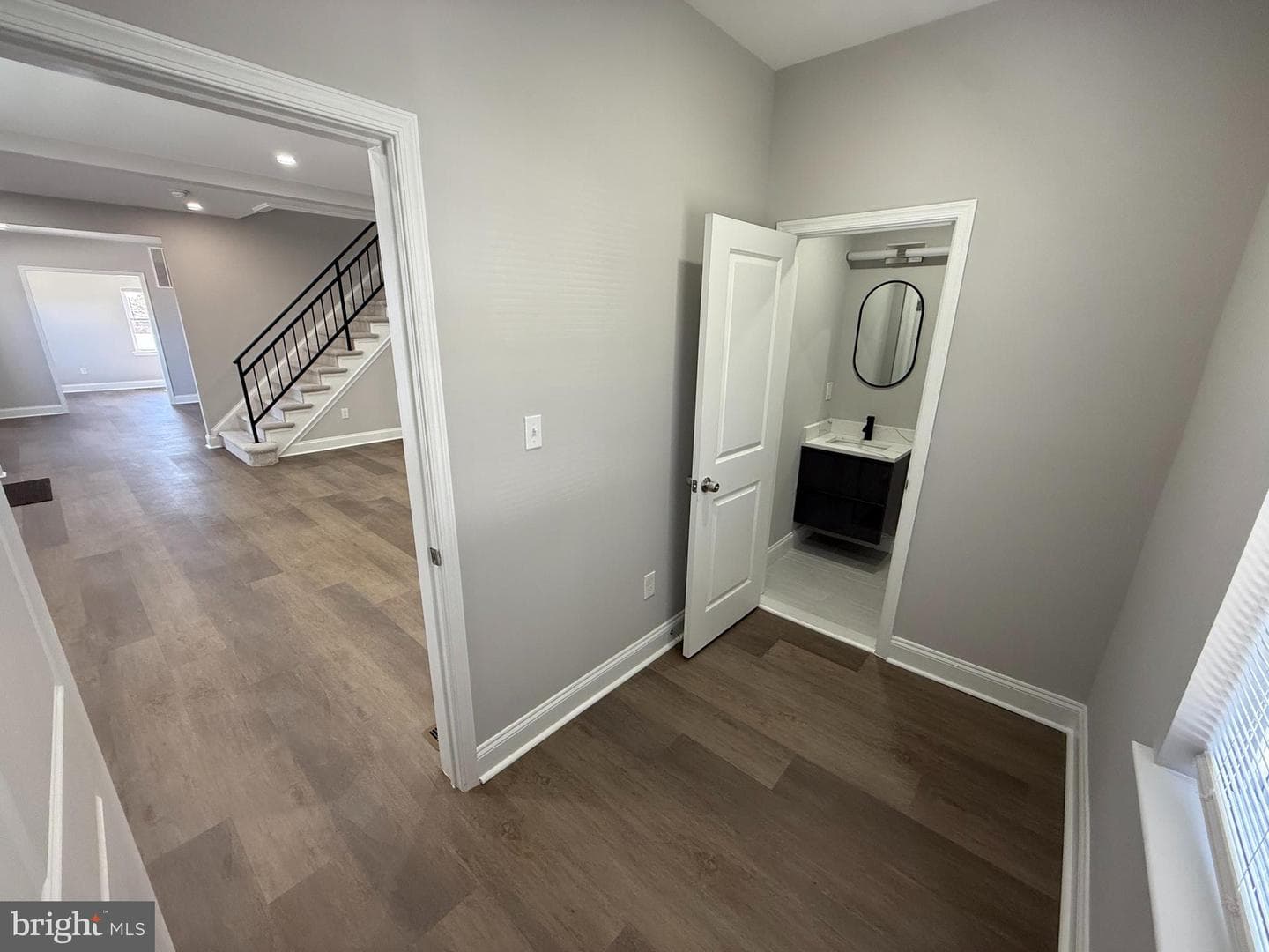 1230 Taylor Avenue photo 15