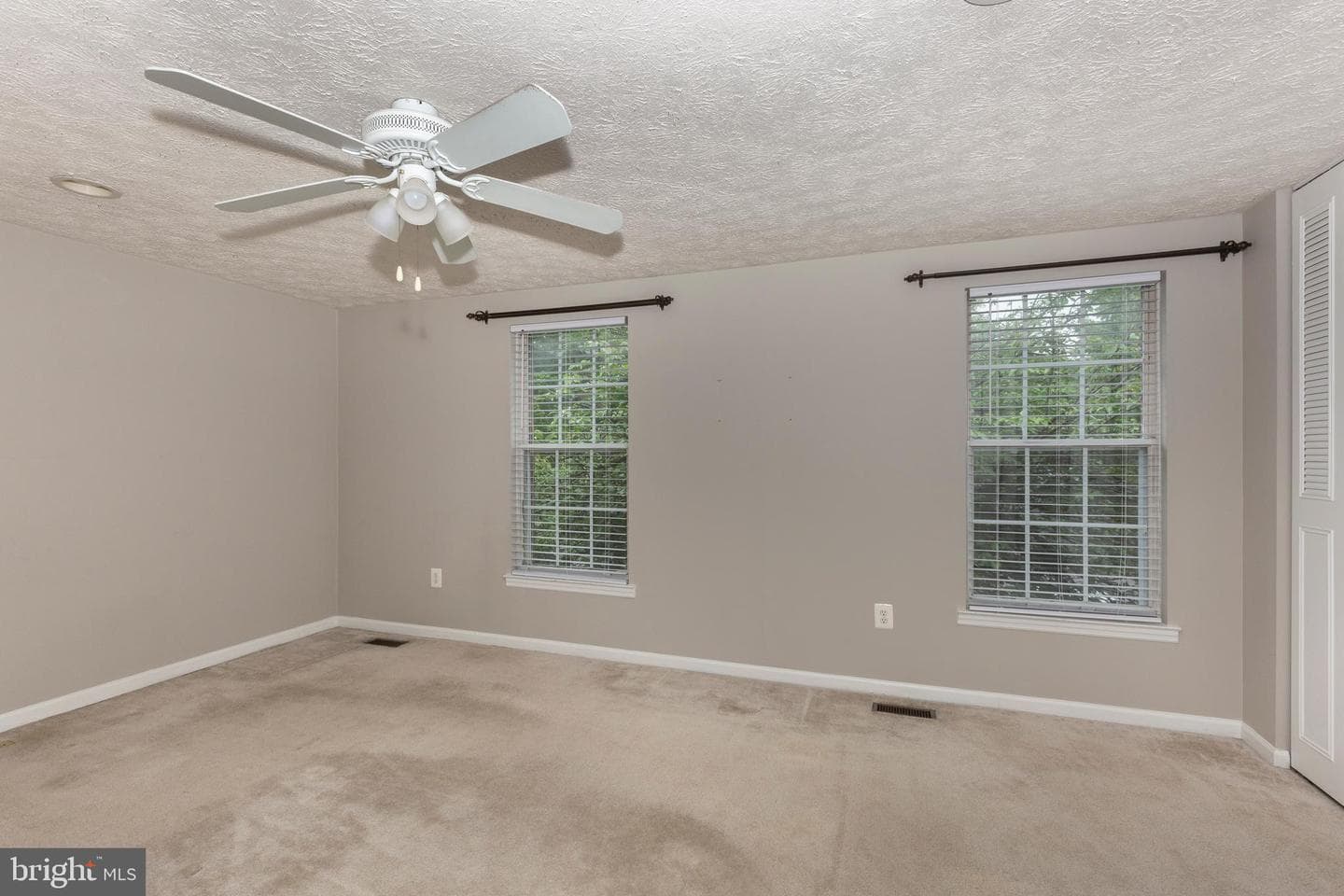 8122 Township Drive photo 10