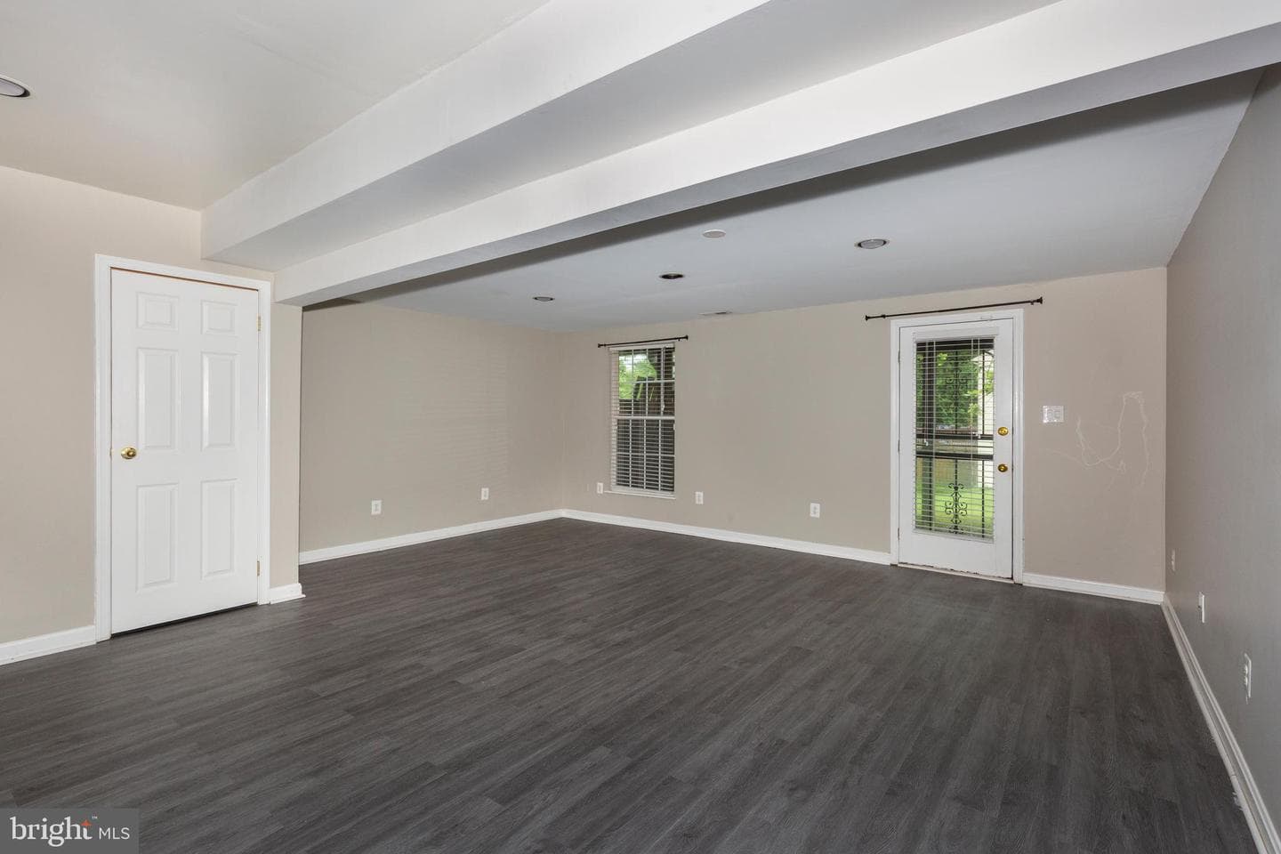 8122 Township Drive photo 27