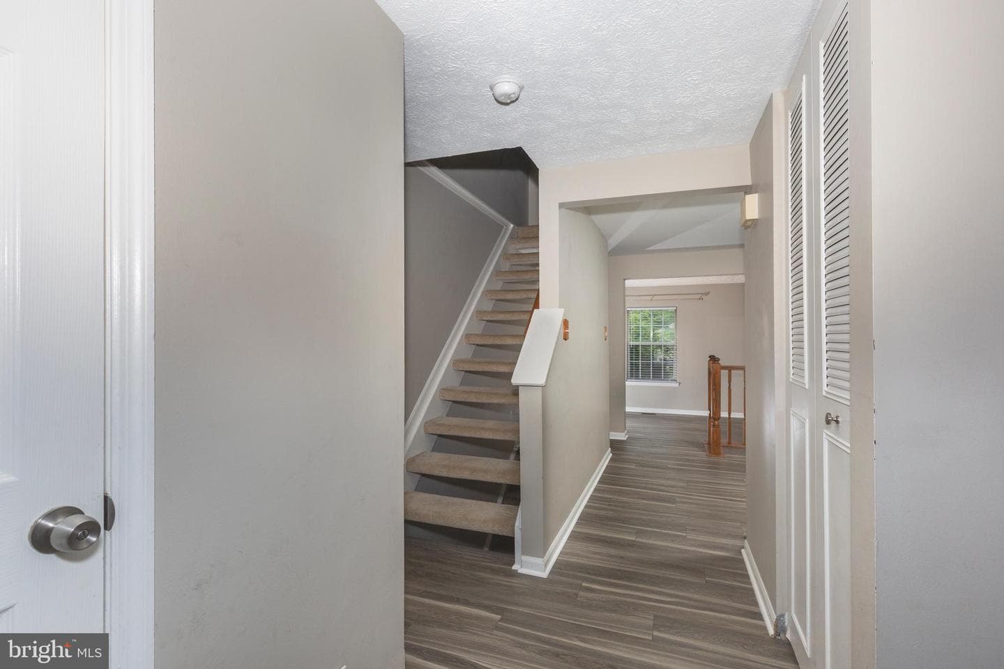 8122 Township Drive photo 4
