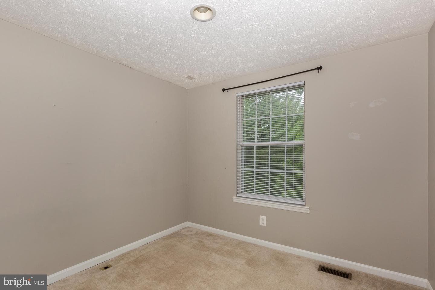 8122 Township Drive photo 6
