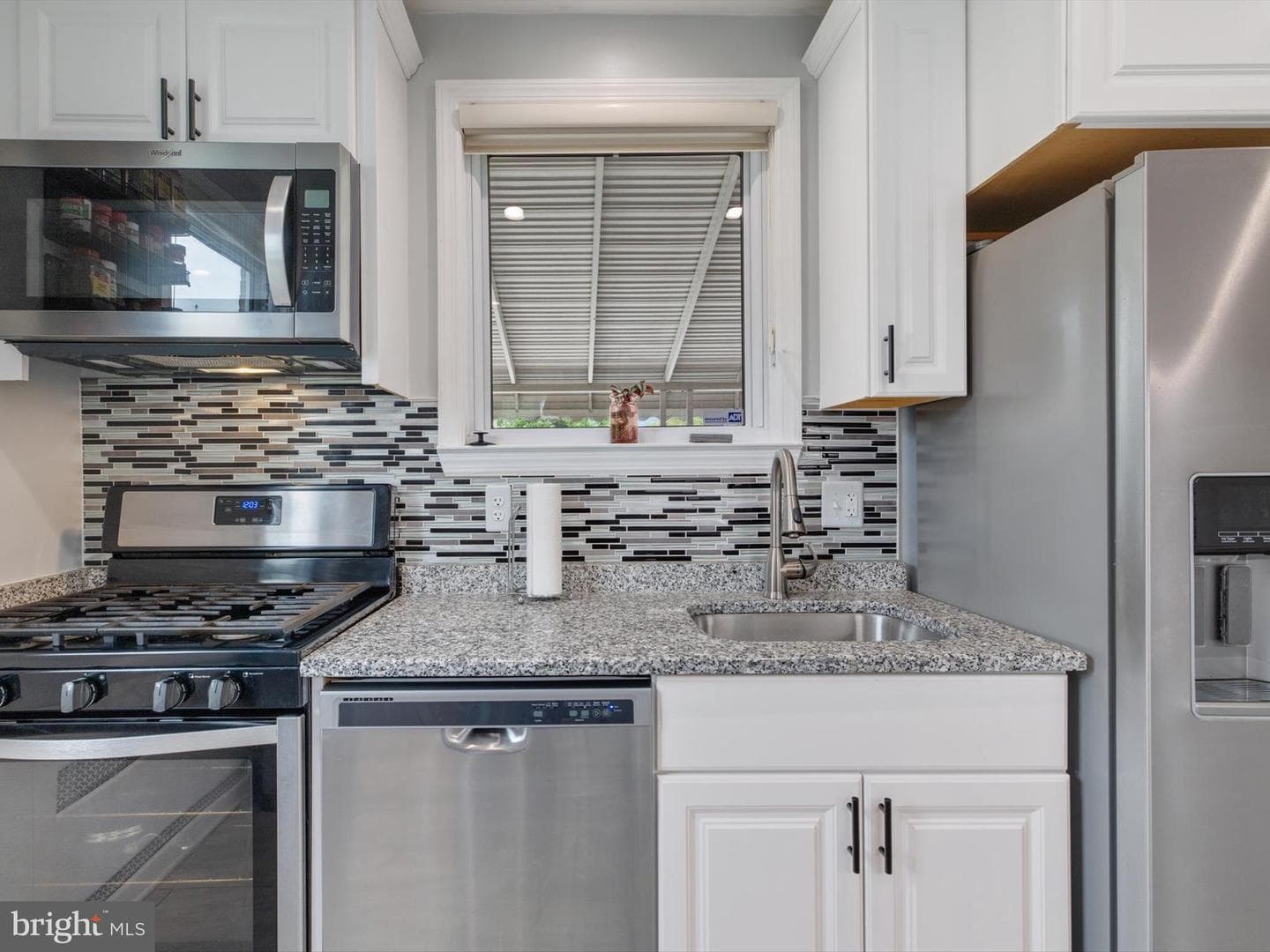55 Broadship Road photo 11