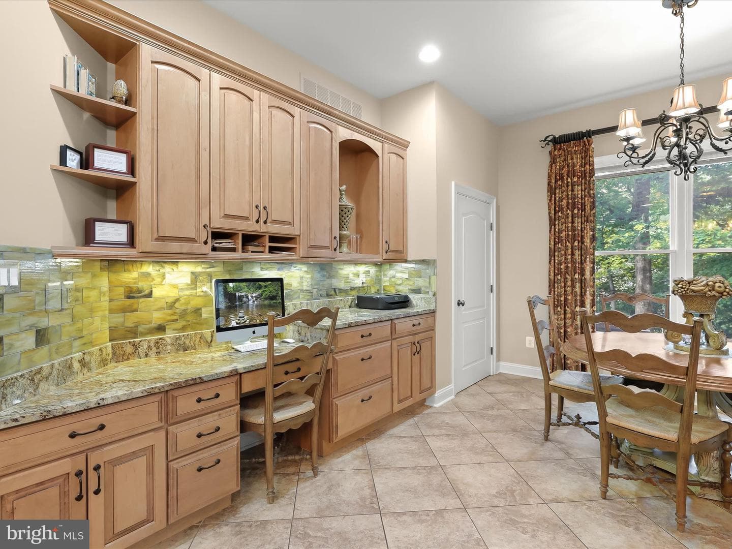 6 Jarretts Court photo 19