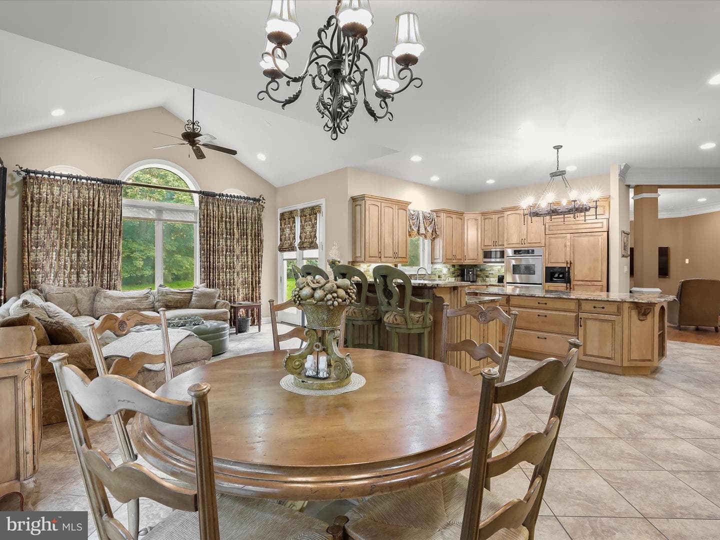 6 Jarretts Court photo 21