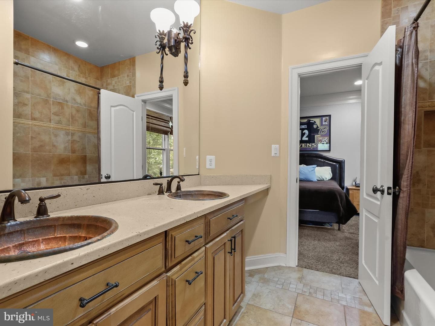 6 Jarretts Court photo 47