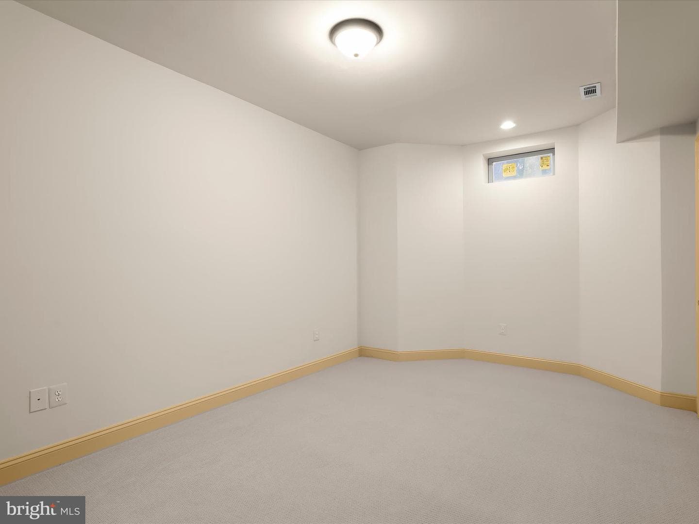 6 Jarretts Court photo 57