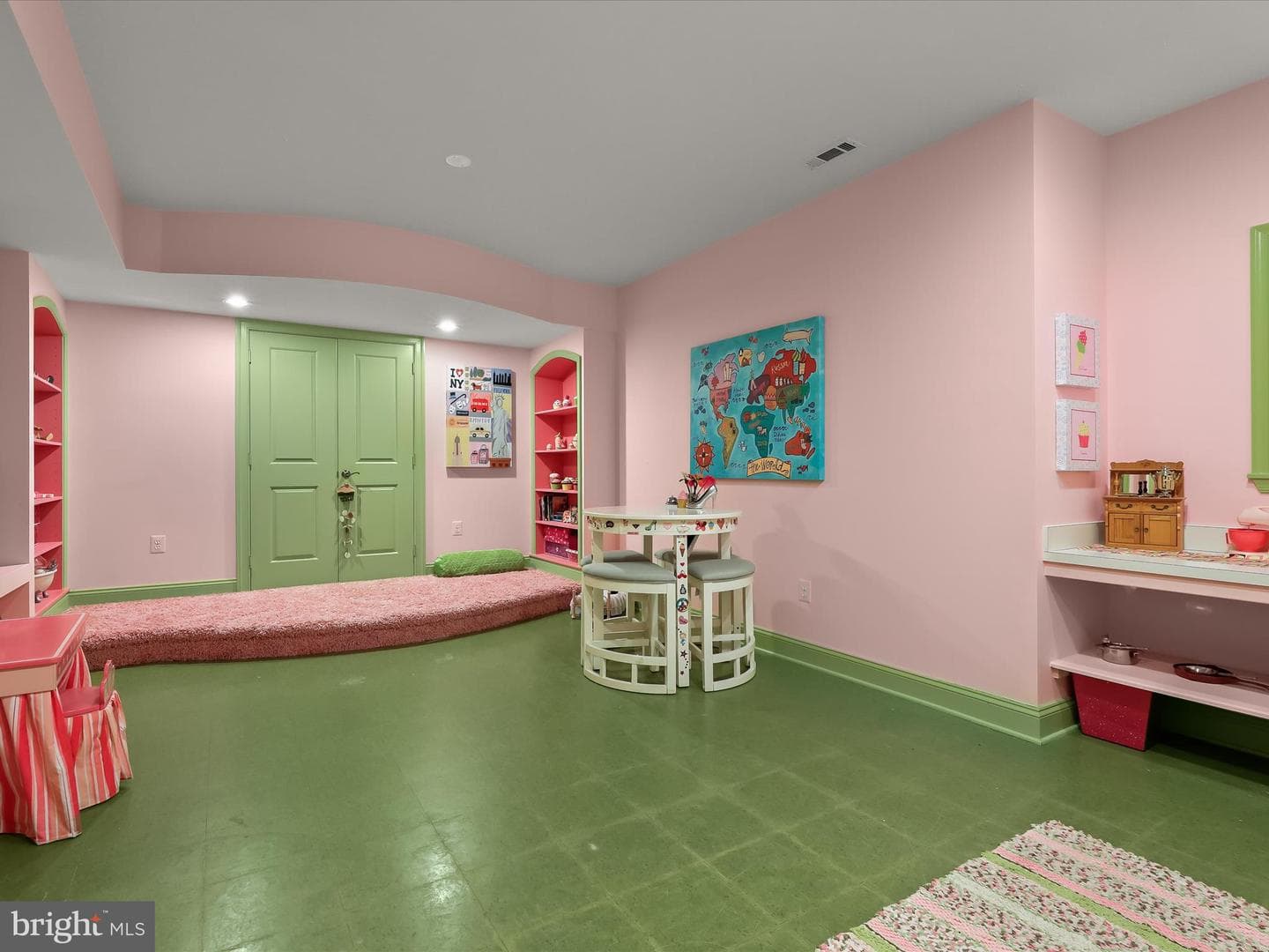 6 Jarretts Court photo 60