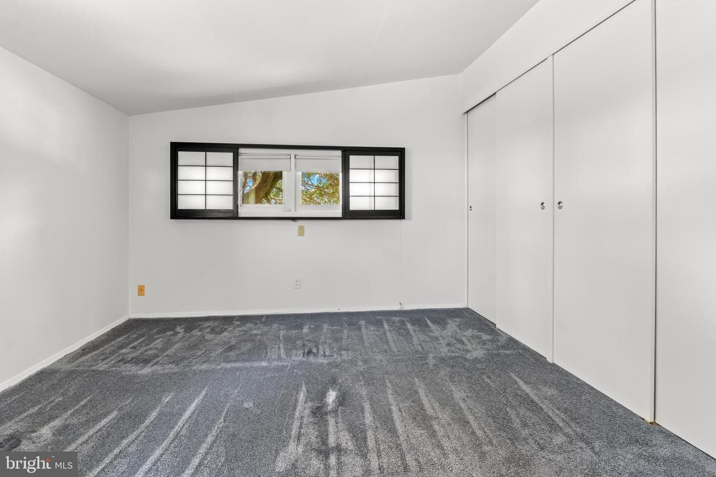 2411 Lightfoot Drive photo 18