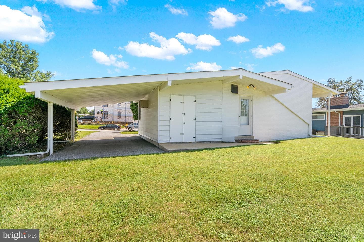 2411 Lightfoot Drive photo 32