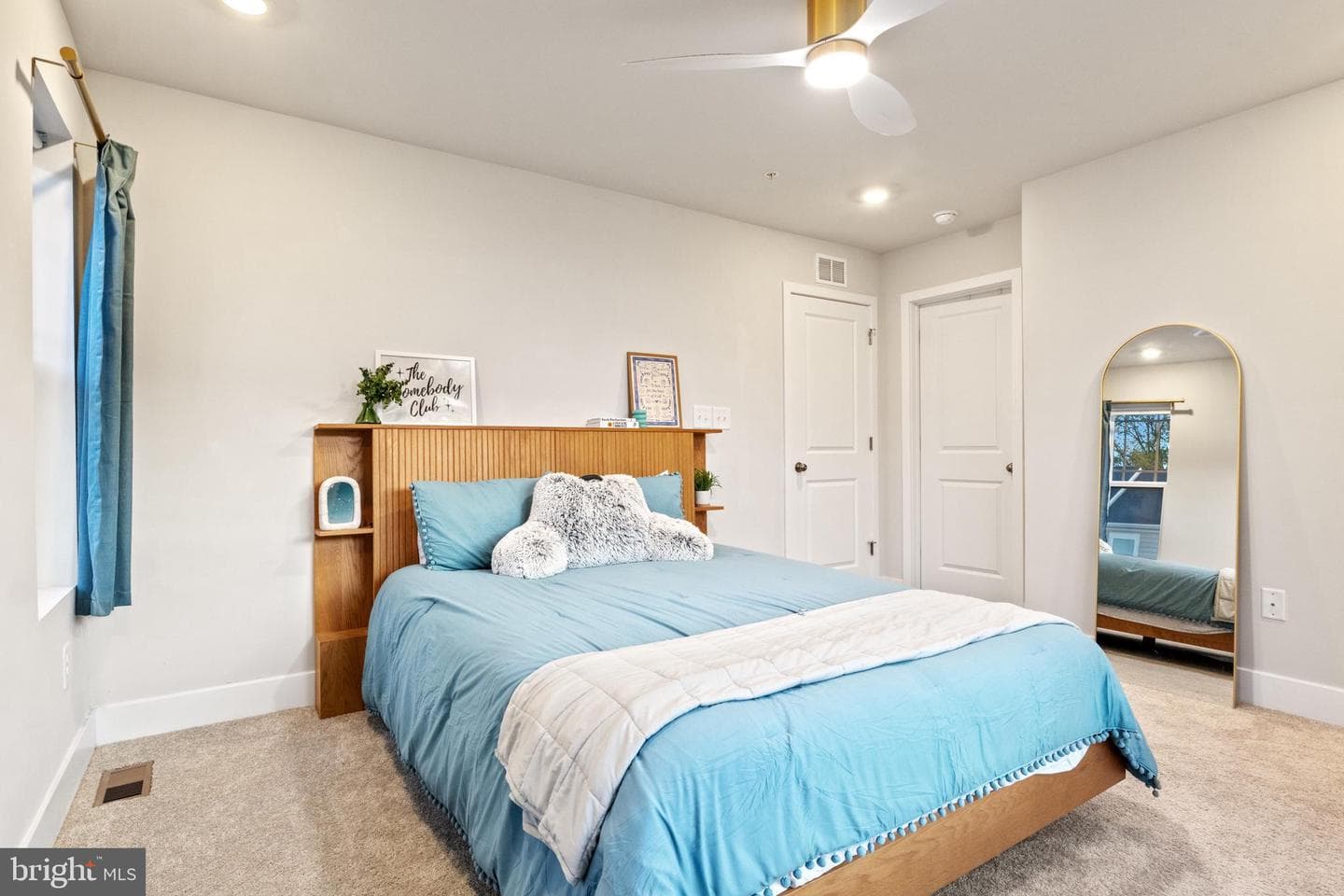 1808 Watermark Way photo 26