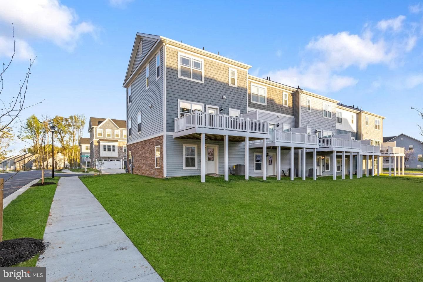 1808 Watermark Way photo 35