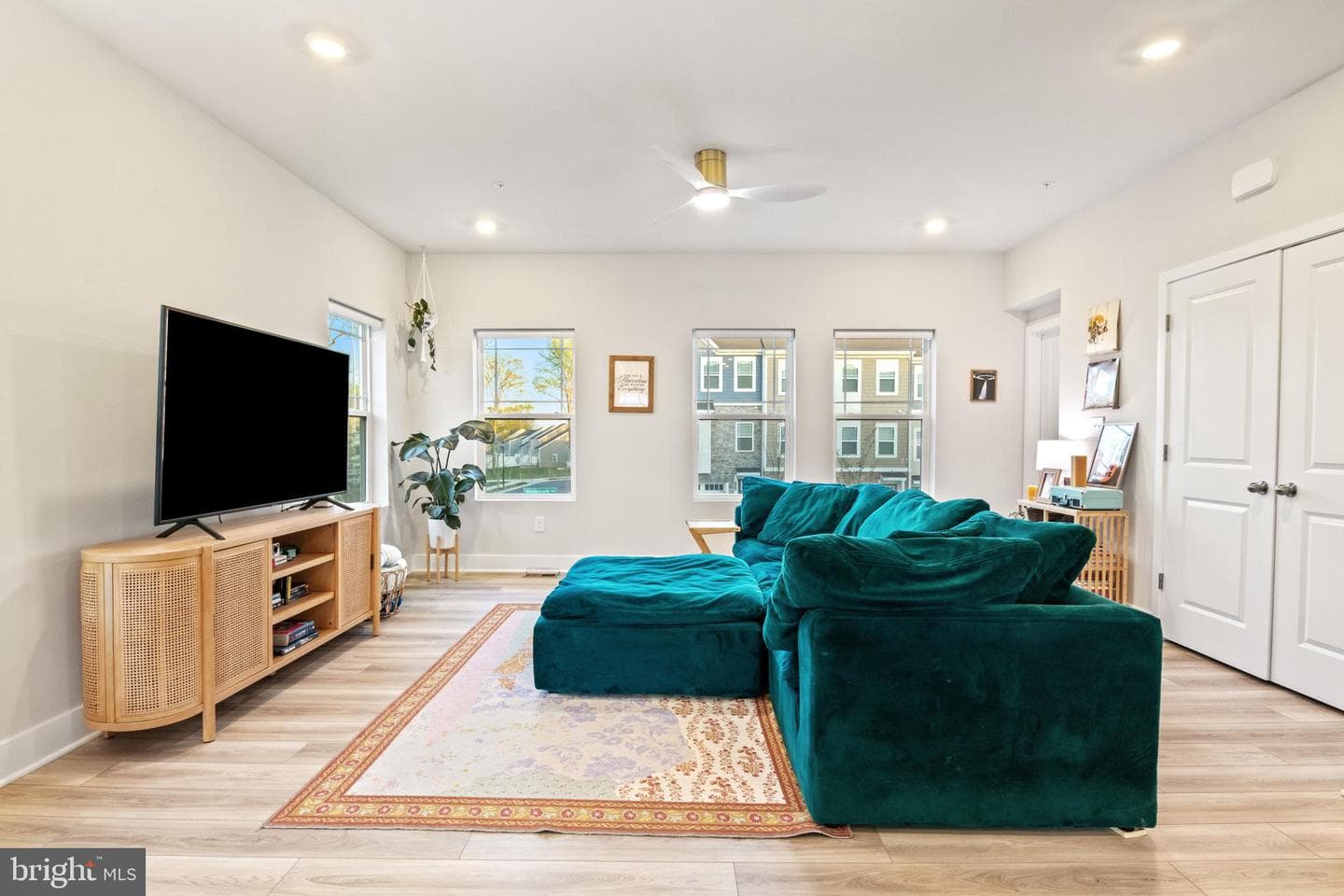 1808 Watermark Way photo 5