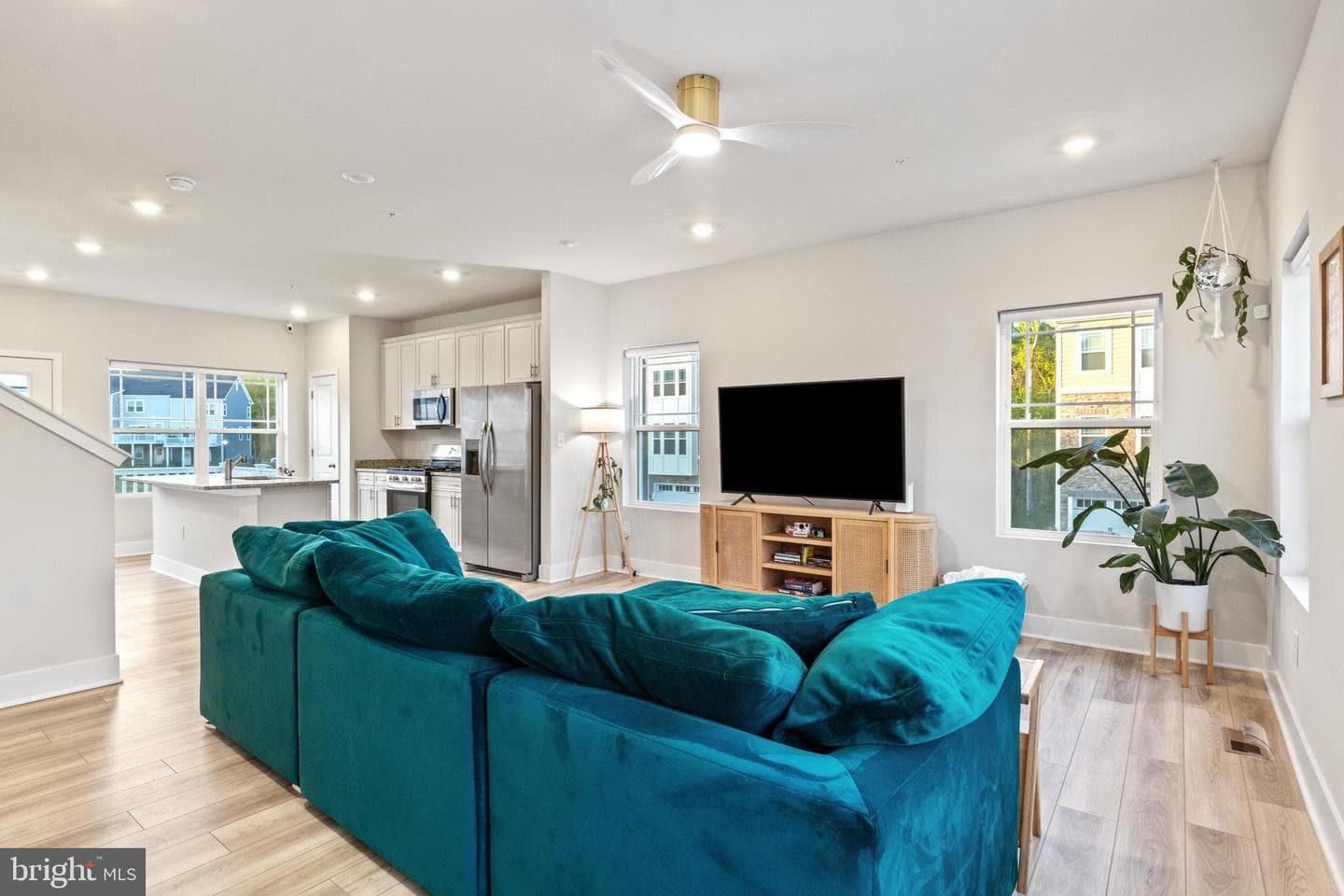1808 Watermark Way photo 6