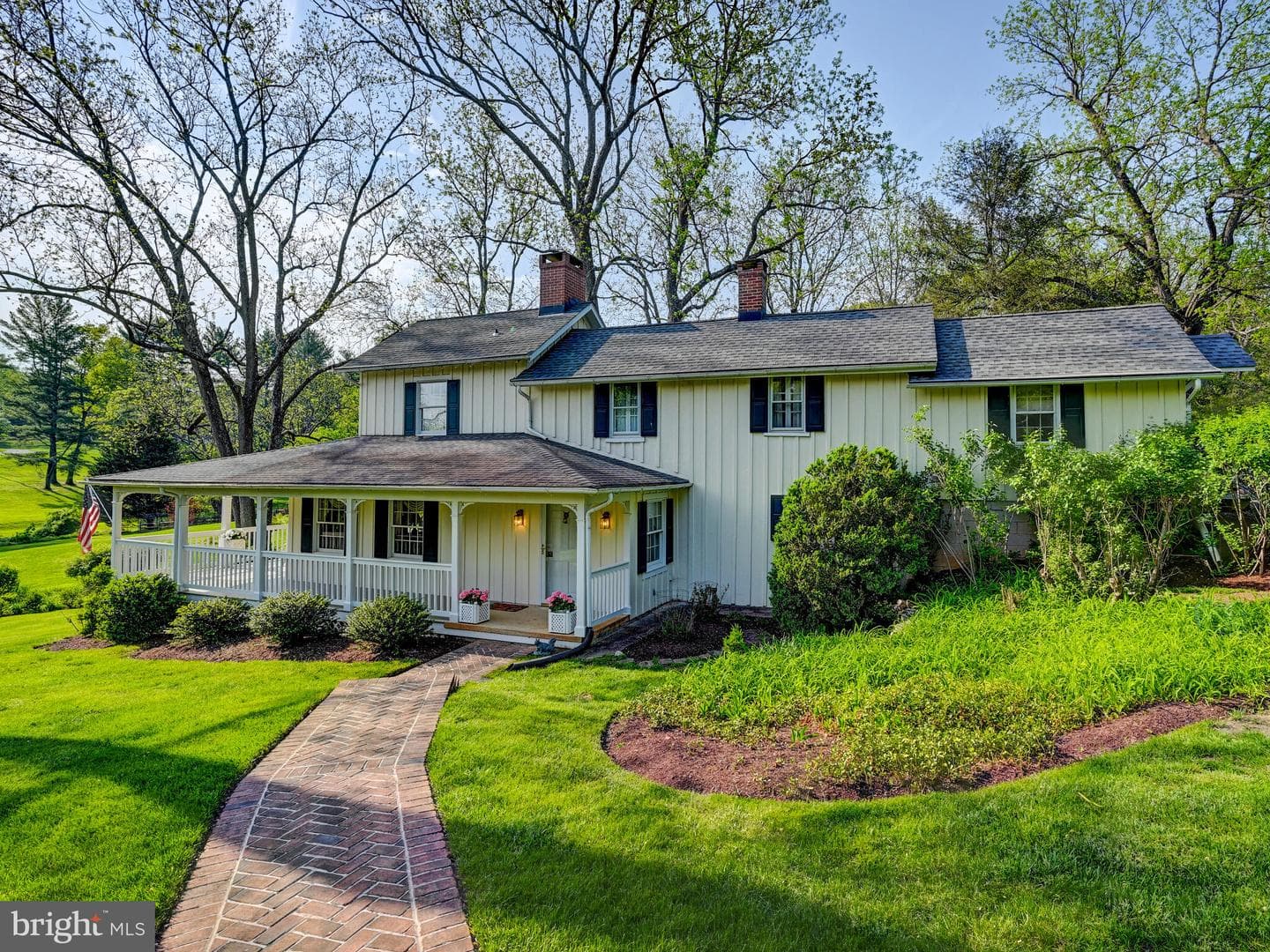 10536 Burnside Farm Road photo 2