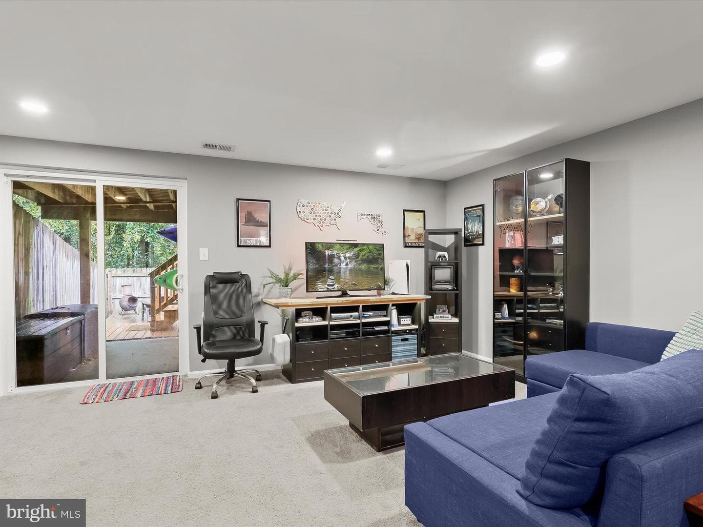 8601 Castlemill Circle photo 31