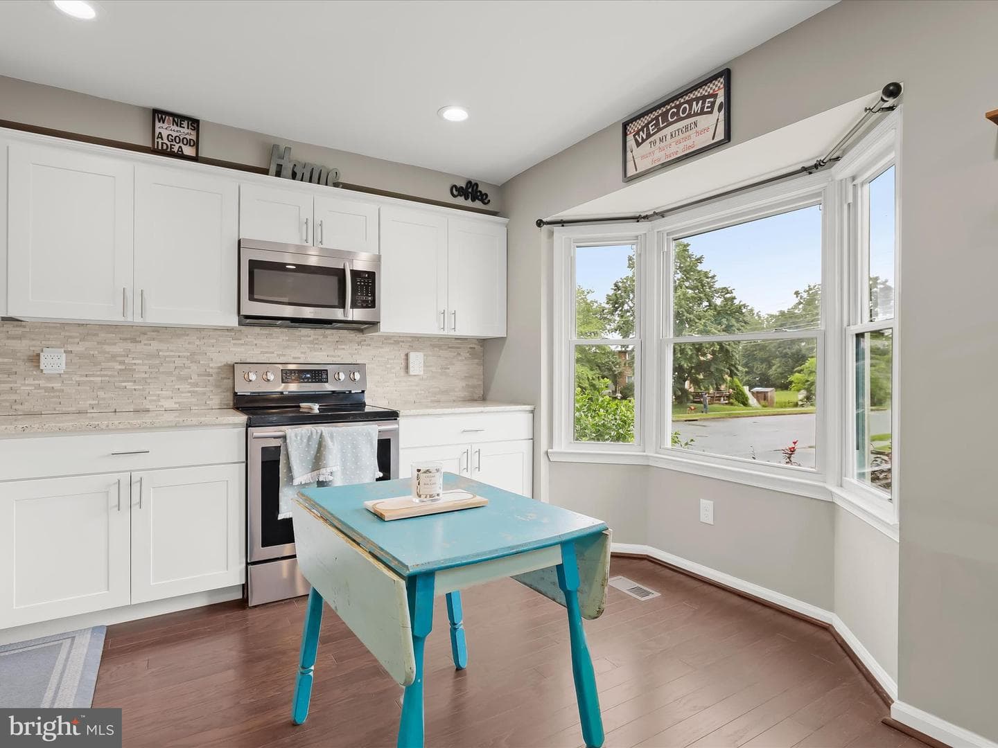 8601 Castlemill Circle photo 4