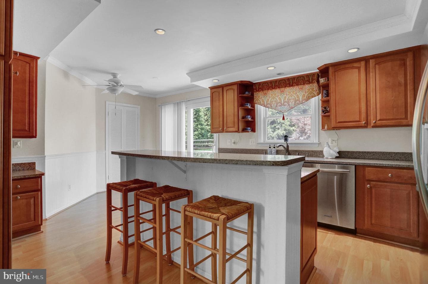 4 Teaneck Court photo 16
