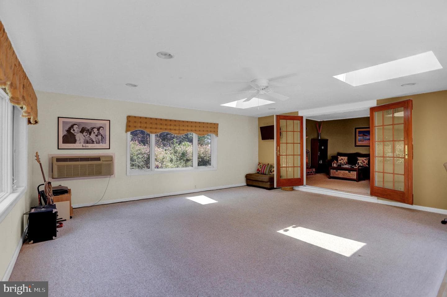 4 Teaneck Court photo 24