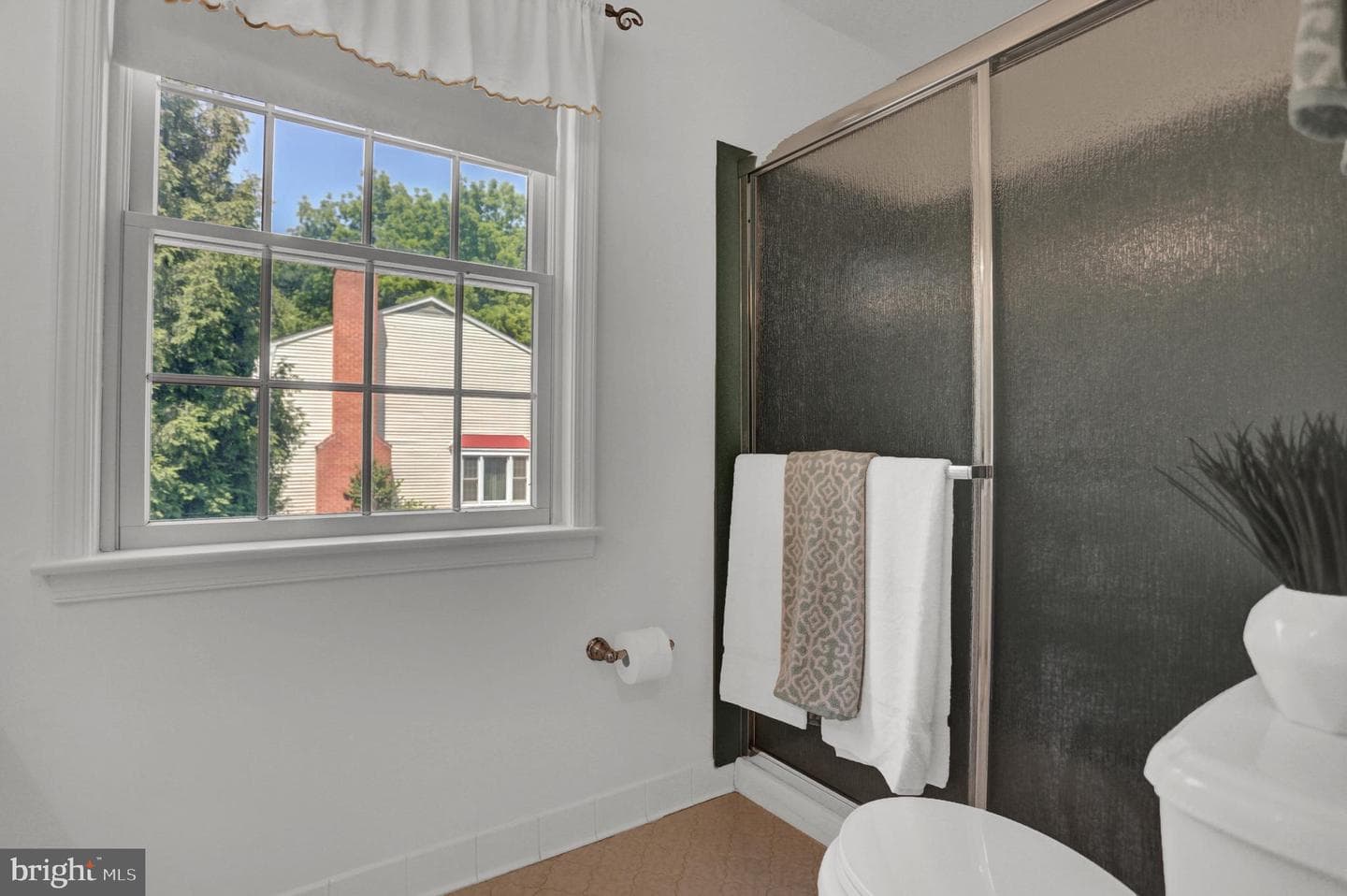 4 Teaneck Court photo 33