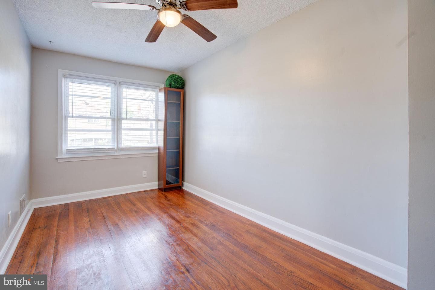 126 Kingston Road photo 12