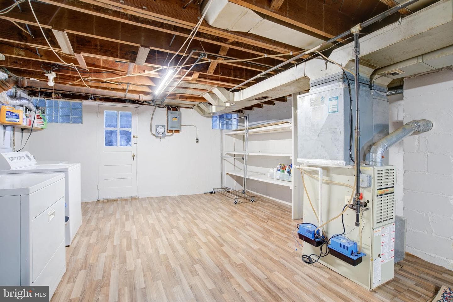 126 Kingston Road photo 30