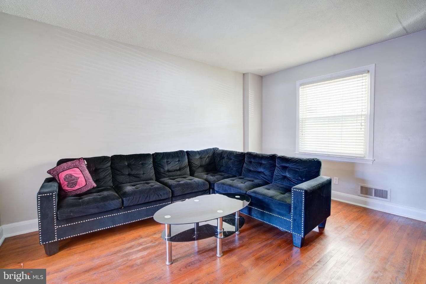 126 Kingston Road photo 8