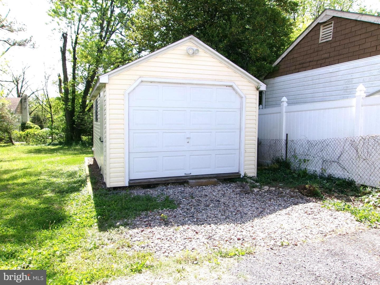 8807 Fearne Avenue photo 28