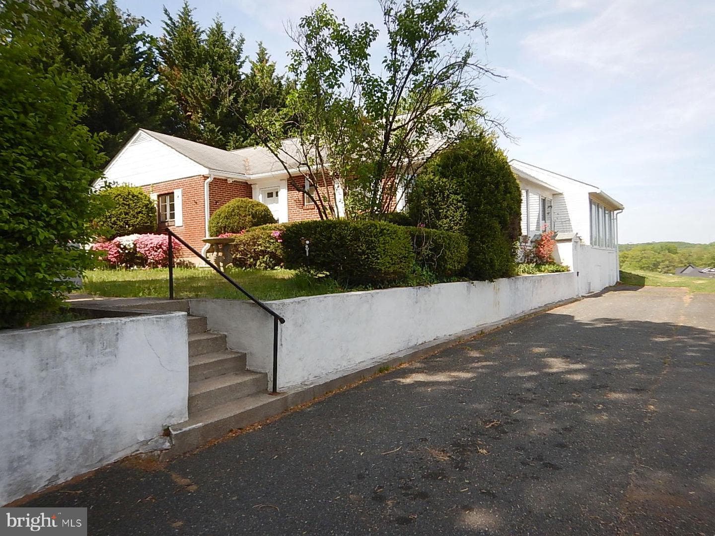 7716 Chapman Road photo 2
