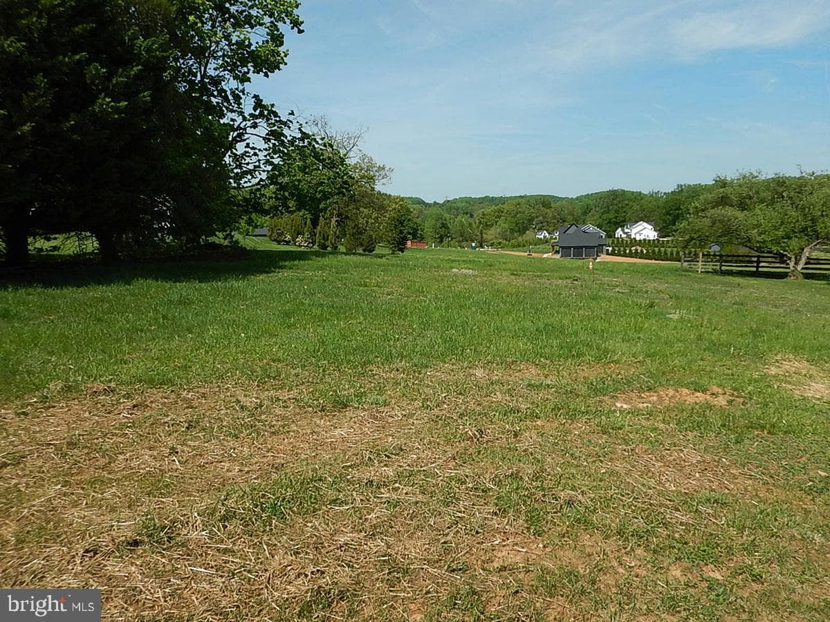 7716 Chapman Road photo 3