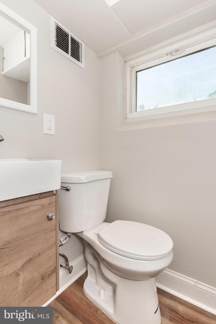 6641 Marott Drive photo 20