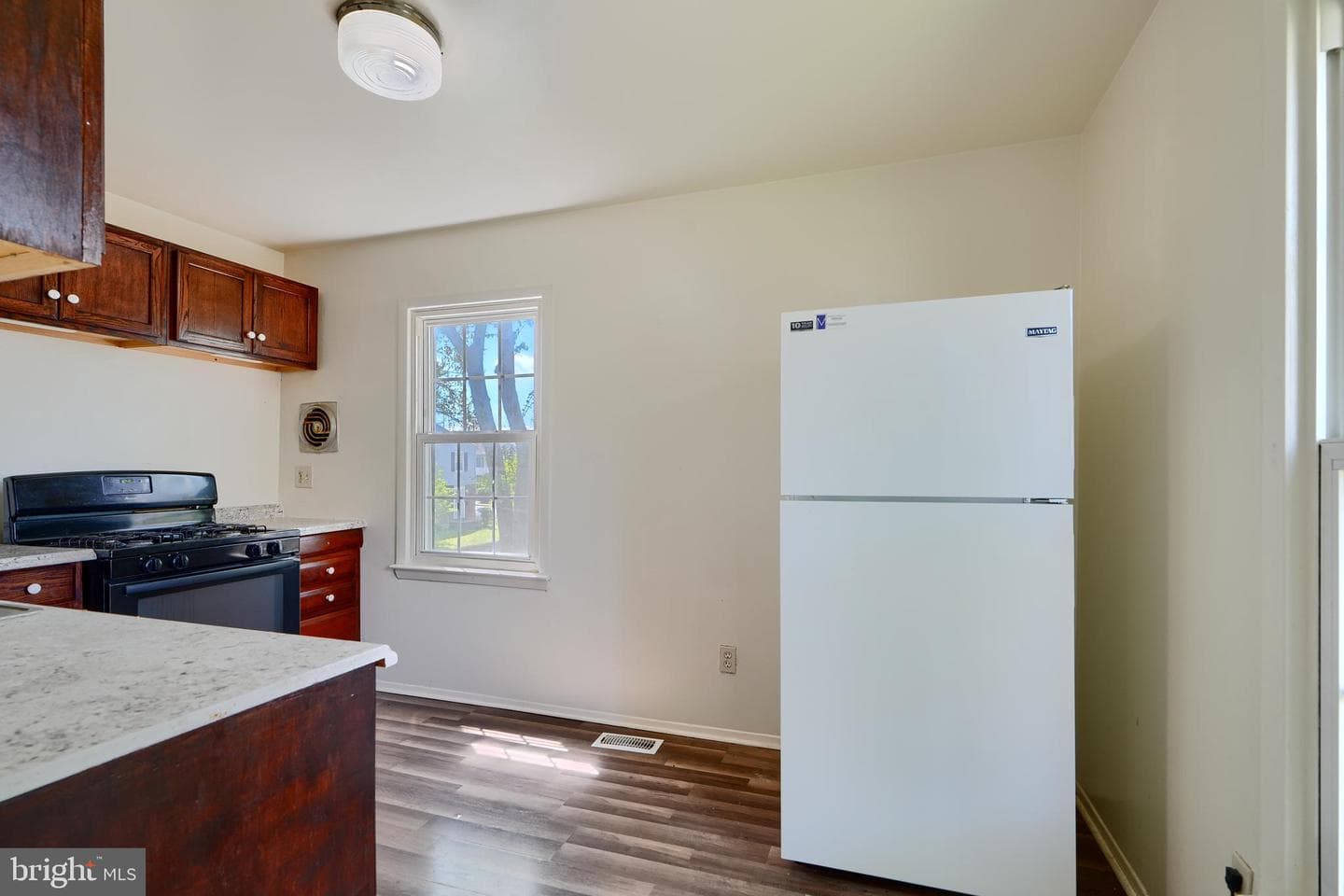 19 Melken Court #5j photo 12