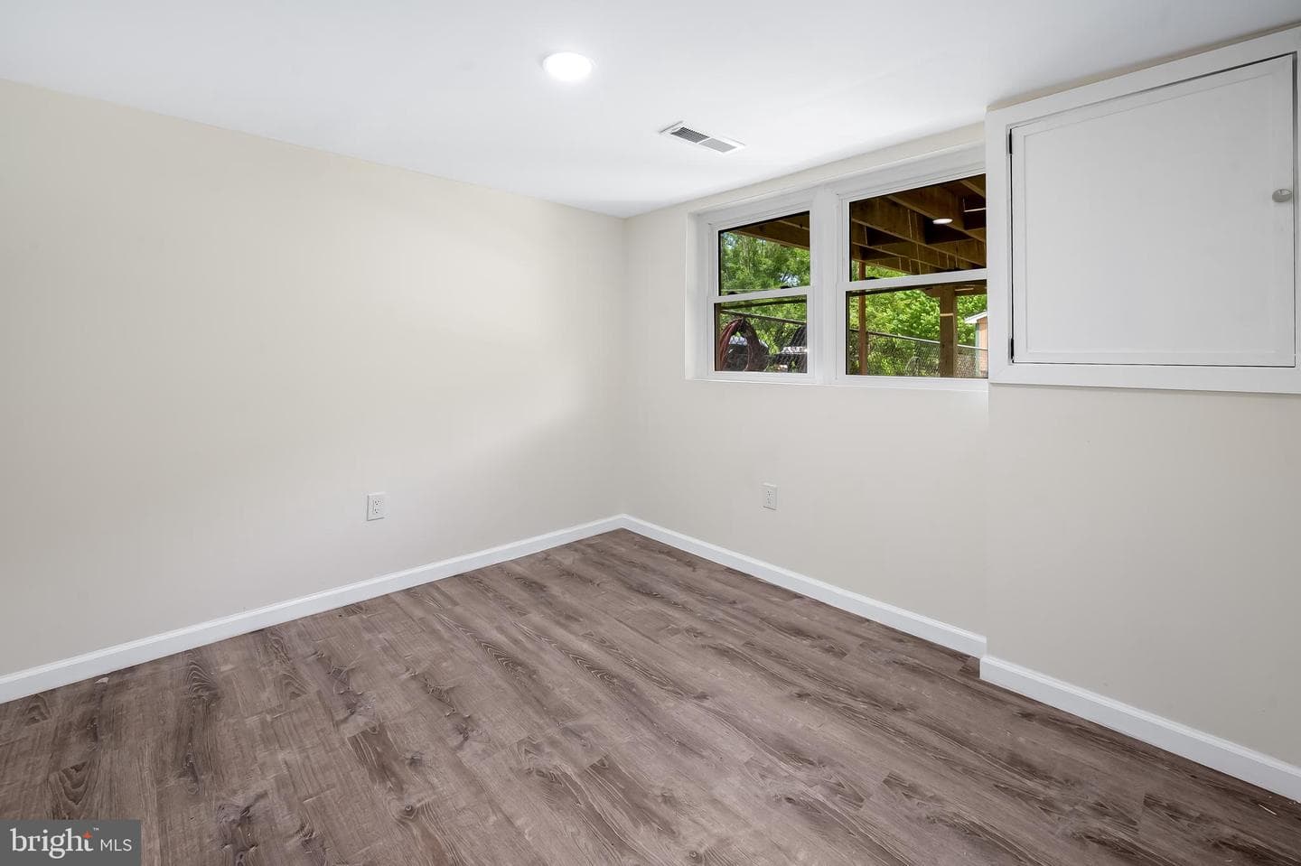 1027 Winsford Road photo 29
