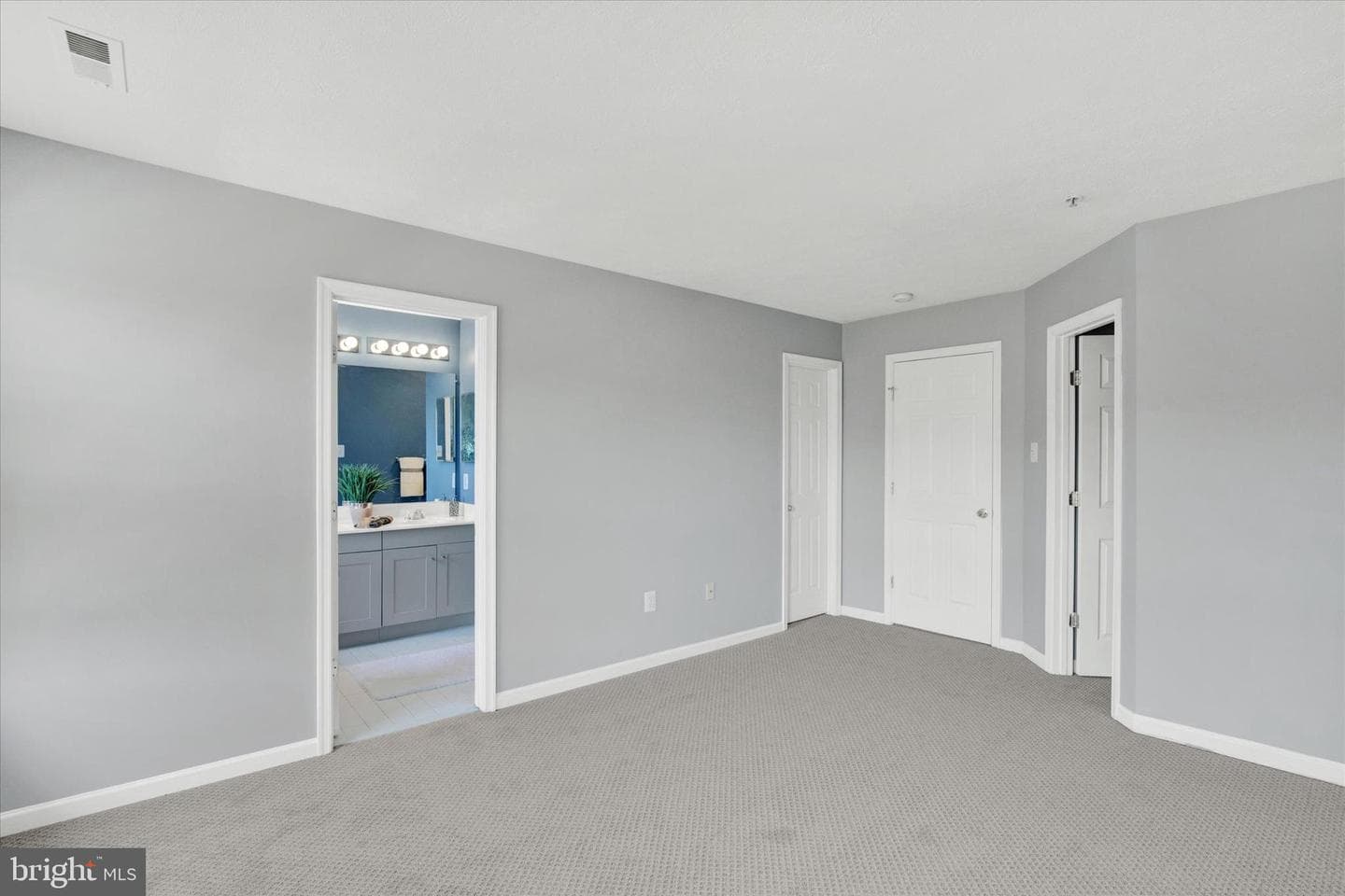 835 Lowe Road photo 12