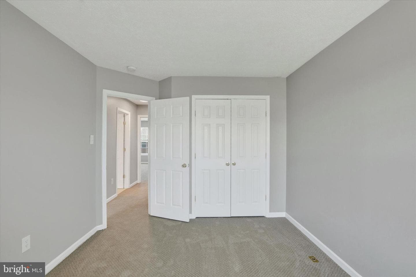 835 Lowe Road photo 17