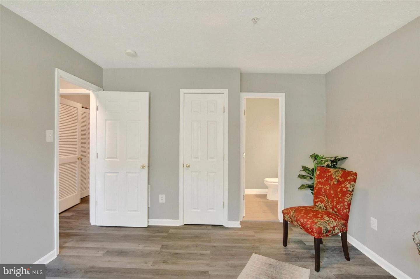835 Lowe Road photo 21