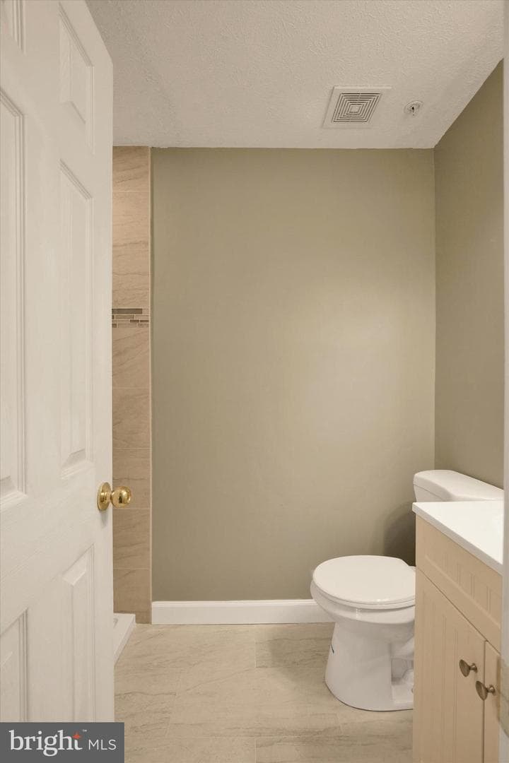 835 Lowe Road photo 22