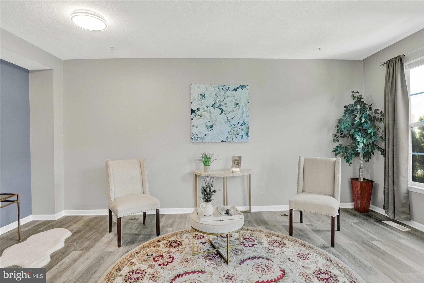 835 Lowe Road photo 9